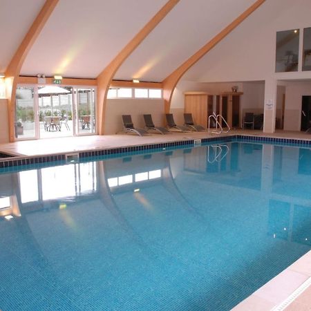 Skylark Sleeps 8 Private Hot Tub & Dogs Welcome Nr Padstow, Resort Pool Bar & Watersports 大圣科勒姆 外观 照片