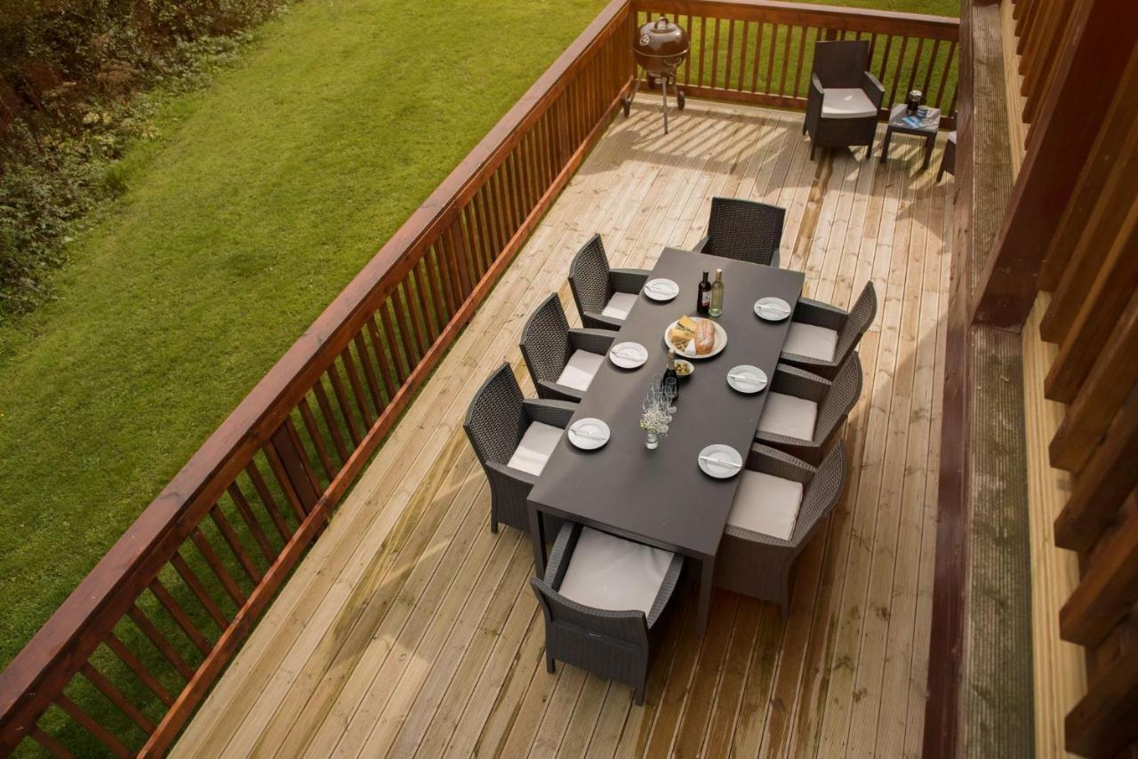Skylark Sleeps 8 Private Hot Tub & Dogs Welcome Nr Padstow, Resort Pool Bar & Watersports 大圣科勒姆 外观 照片