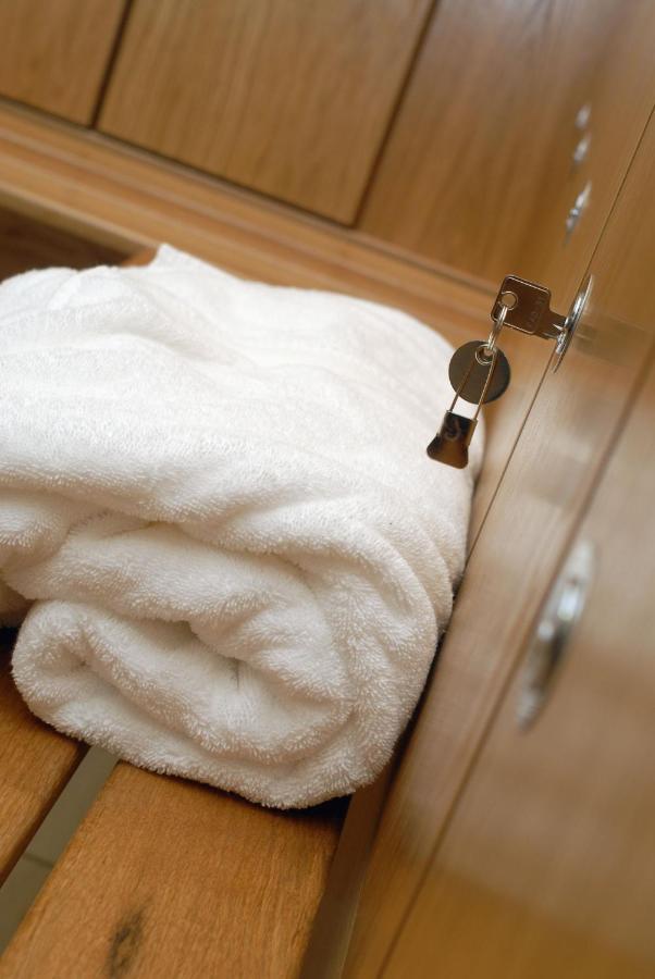 Skylark Sleeps 8 Private Hot Tub & Dogs Welcome Nr Padstow, Resort Pool Bar & Watersports 大圣科勒姆 外观 照片